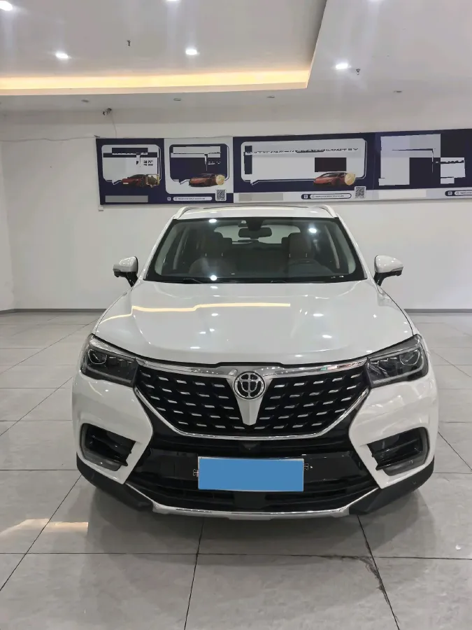 2018 Brilliance Auto V7 1.6T 204HP L4 7DCT,autocango,china used car exporter,china ev exporter,chinese used car exporter,chinese used ev exporter