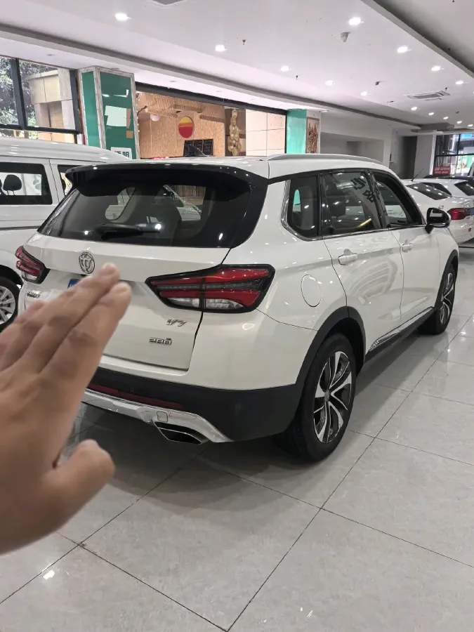 2018 Brilliance Auto V7 1.6T 204HP L4 7DCT,autocango,china used car exporter,china ev exporter,chinese used car exporter,chinese used ev exporter