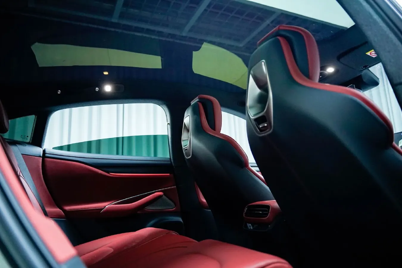 2024 MI SU7 BEV 73.6KWH,autocango,china used car exporter,china ev exporter,chinese used car exporter,chinese used ev exporter