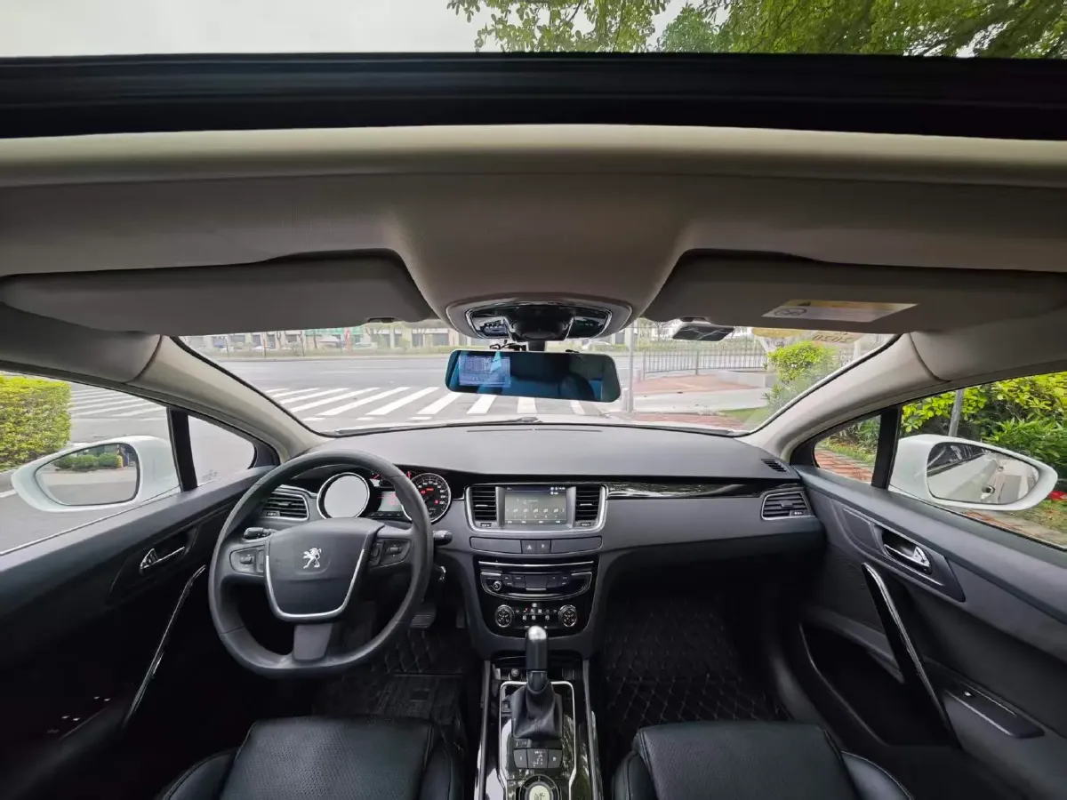 2017 Peugeot 508 1.6T 167HP L4 6AT,autocango,china used car exporter,china ev exporter,chinese used car exporter,chinese used ev exporter