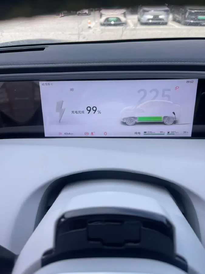 2025 Avatr 11 1.5T 156HP L4 REEV,autocango,china used car exporter,china ev exporter,chinese used car exporter,chinese used ev exporter