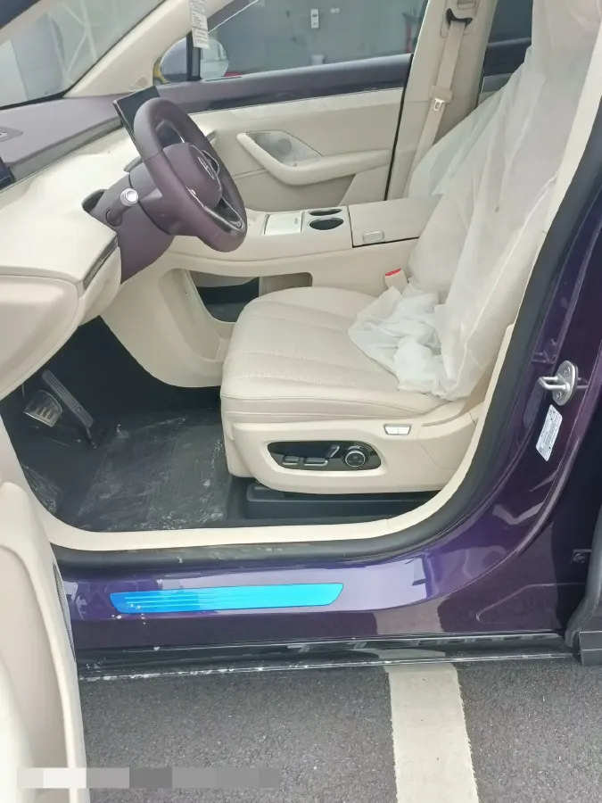 2026 Luxeed R7 REEV 156HP REEV,autocango,china used car exporter,china ev exporter,chinese used car exporter,chinese used ev exporter