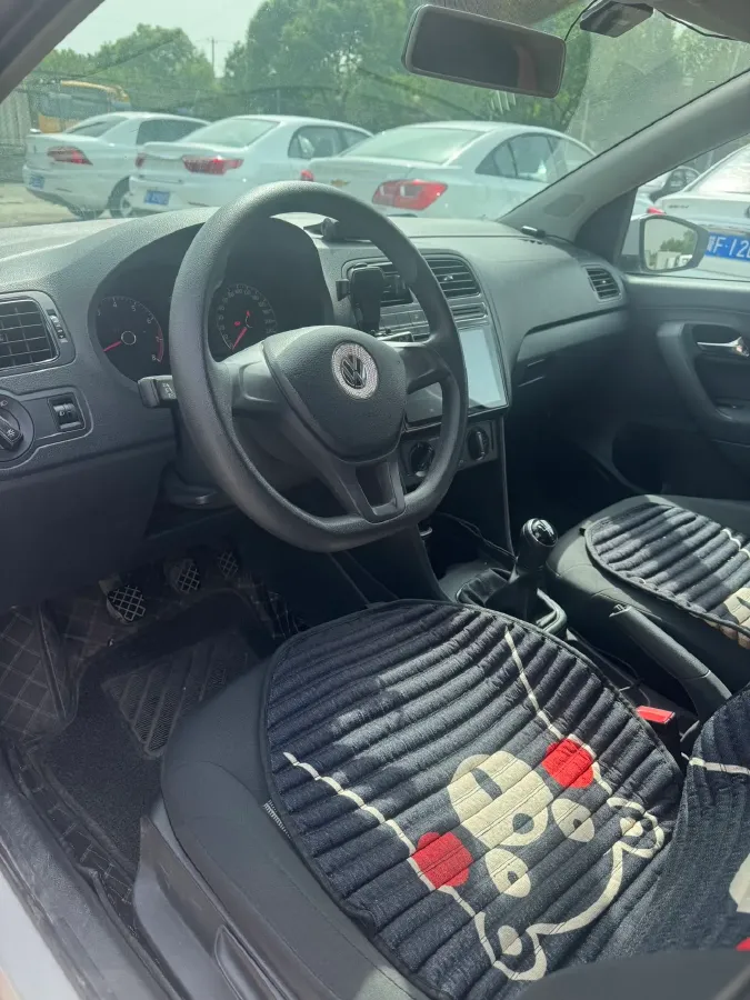 2016 Volkswagen Polo 1.4L 90HP L4 5MT,autocango,china used car exporter,china ev exporter,chinese used car exporter,chinese used ev exporter