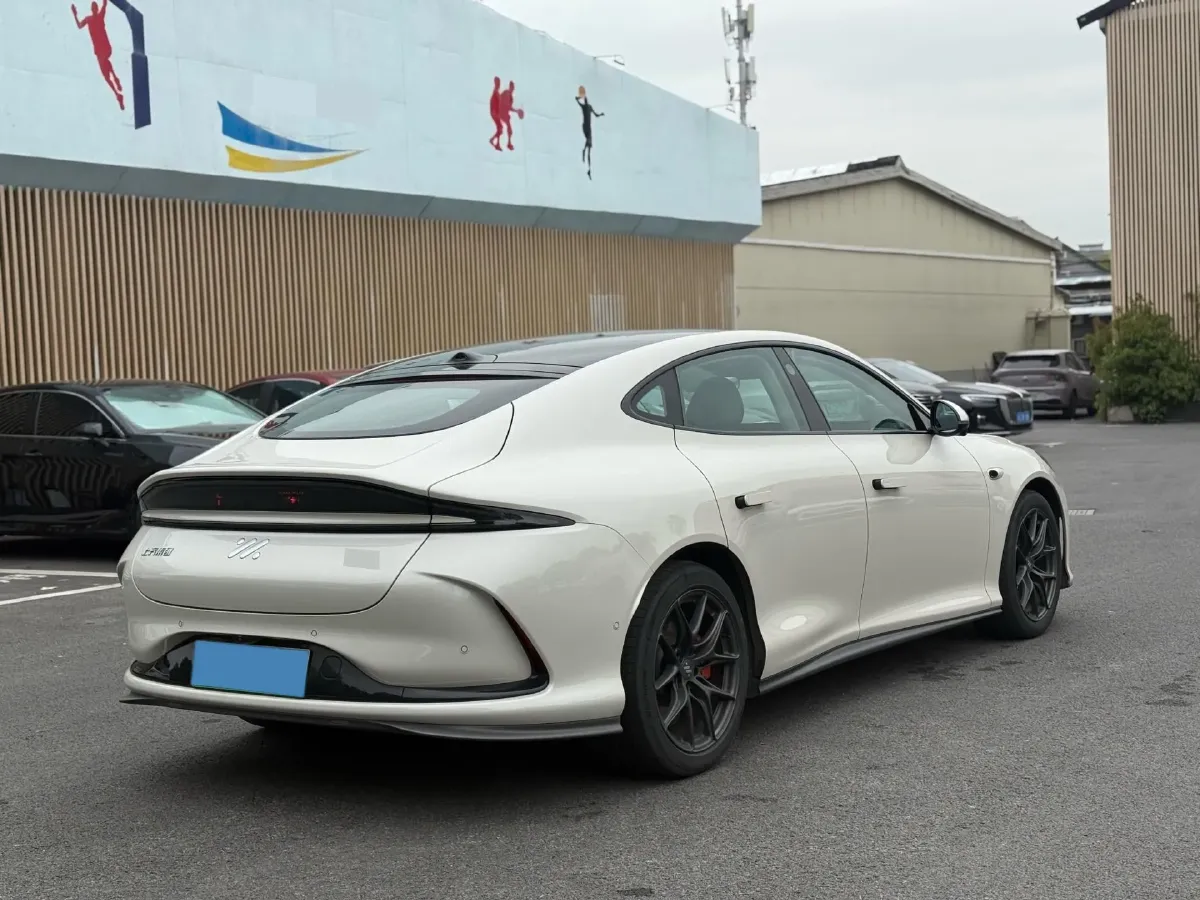 2024 IM L6 BEV 100KWH,autocango,china used car exporter,china ev exporter,chinese used car exporter,chinese used ev exporter