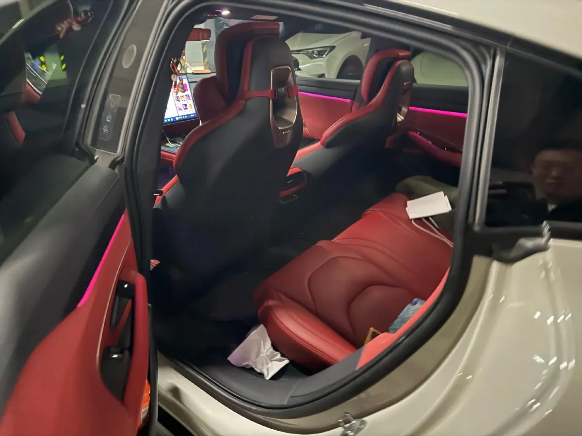 2024 MI SU7 BEV 73.6KWH,autocango,china used car exporter,china ev exporter,chinese used car exporter,chinese used ev exporter