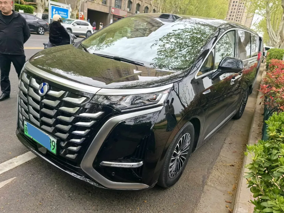 2025 Denza D9 1.5T 156HP L4 E-CVT PHEV 40KWH,autocango,china used car exporter,china ev exporter,chinese used car exporter,chinese used ev exporter