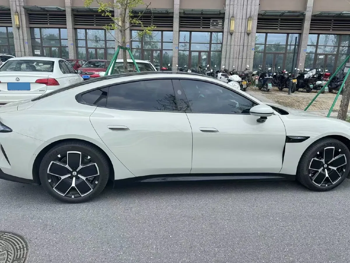 2024 MI SU7 BEV 73.6KWH,autocango,china used car exporter,china ev exporter,chinese used car exporter,chinese used ev exporter