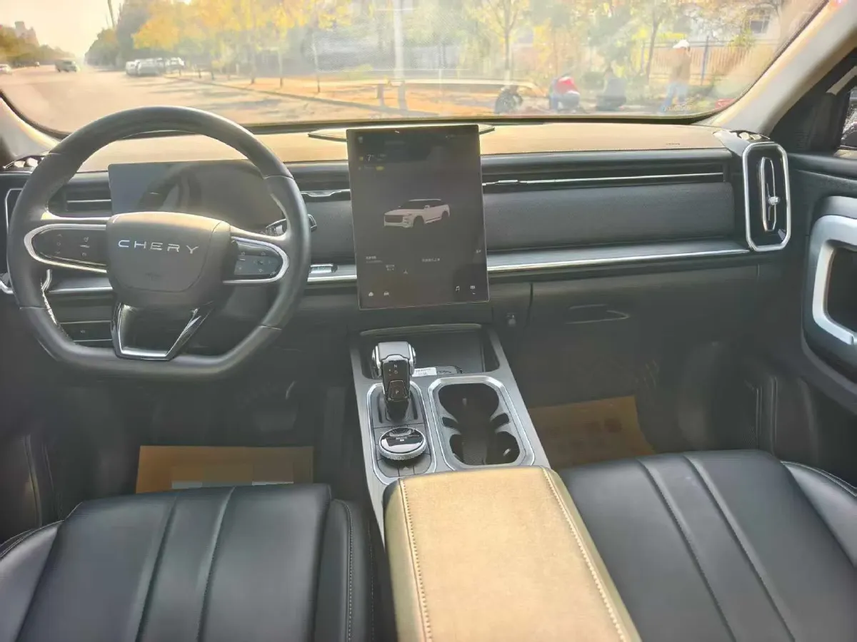 2023 Chery Exploration 06 1.6T 197HP L4 7DCT,autocango,china used car exporter,china ev exporter,chinese used car exporter,chinese used ev exporter