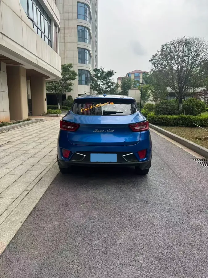 2017 Zotye T300 1.5L 112HP L4 5MT,autocango,china used car exporter,china ev exporter,chinese used car exporter,chinese used ev exporter