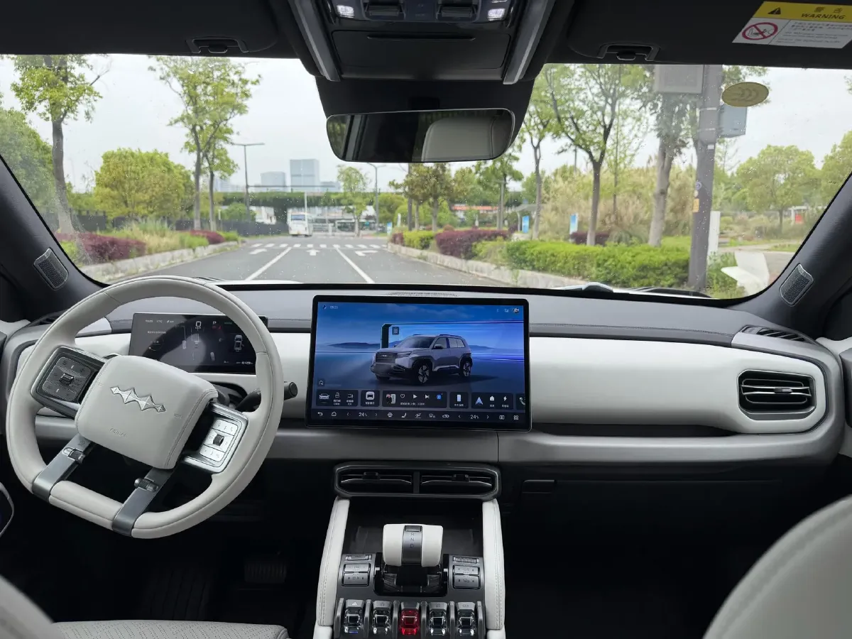 2025 FangChengBao Tai 3 BEV,autocango,china used car exporter,china ev exporter,chinese used car exporter,chinese used ev exporter