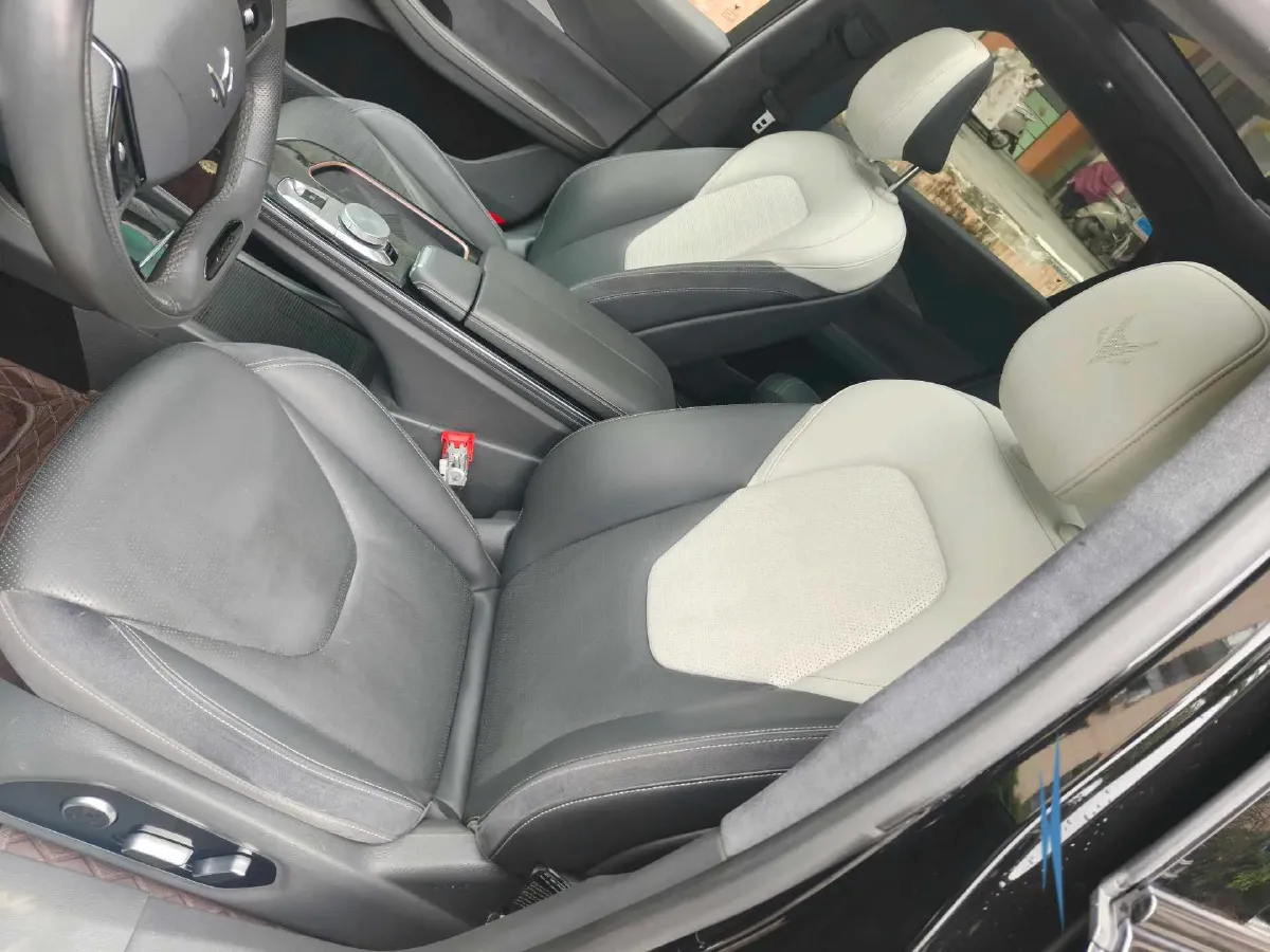 2021 ARCFOX αS BEV 93.6KWH,autocango,china used car exporter,china ev exporter,chinese used car exporter,chinese used ev exporter