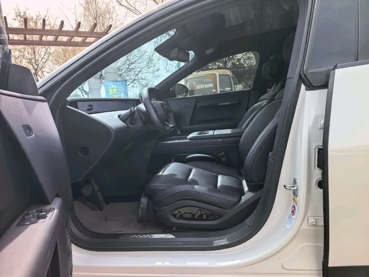 2025 Avatr 06 BEV,autocango,china used car exporter,china ev exporter,chinese used car exporter,chinese used ev exporter