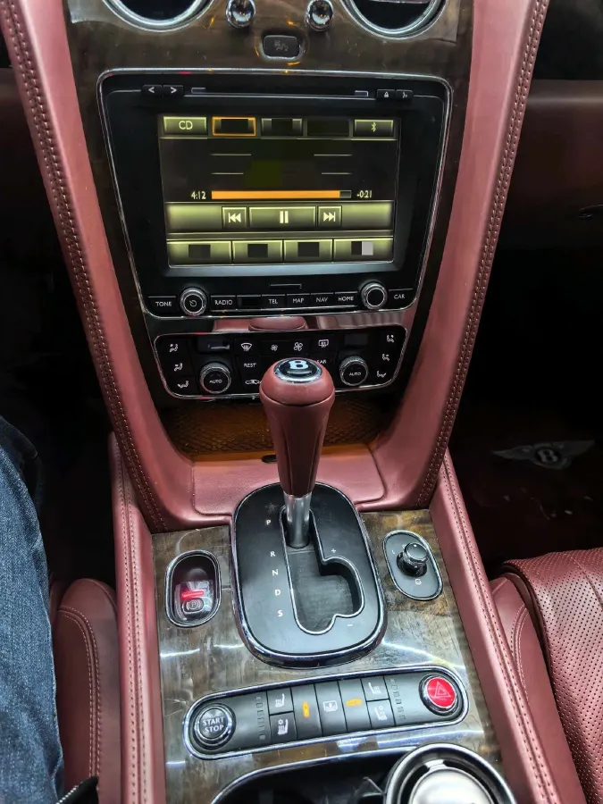 2017 Bentley Flying Spur 4.0T 507HP V8 8AT,autocango,china used car exporter,china ev exporter,chinese used car exporter,chinese used ev exporter