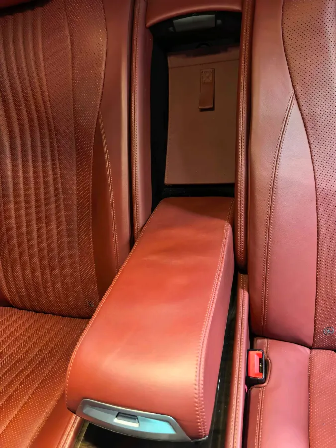 2017 Bentley Flying Spur 4.0T 507HP V8 8AT,autocango,china used car exporter,china ev exporter,chinese used car exporter,chinese used ev exporter