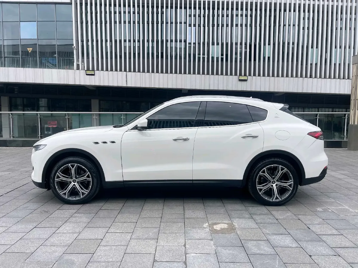 2021 Audi A8 3.0T 340HP V6 8AT,autocango,china used car exporter,china ev exporter,chinese used car exporter,chinese used ev exporter