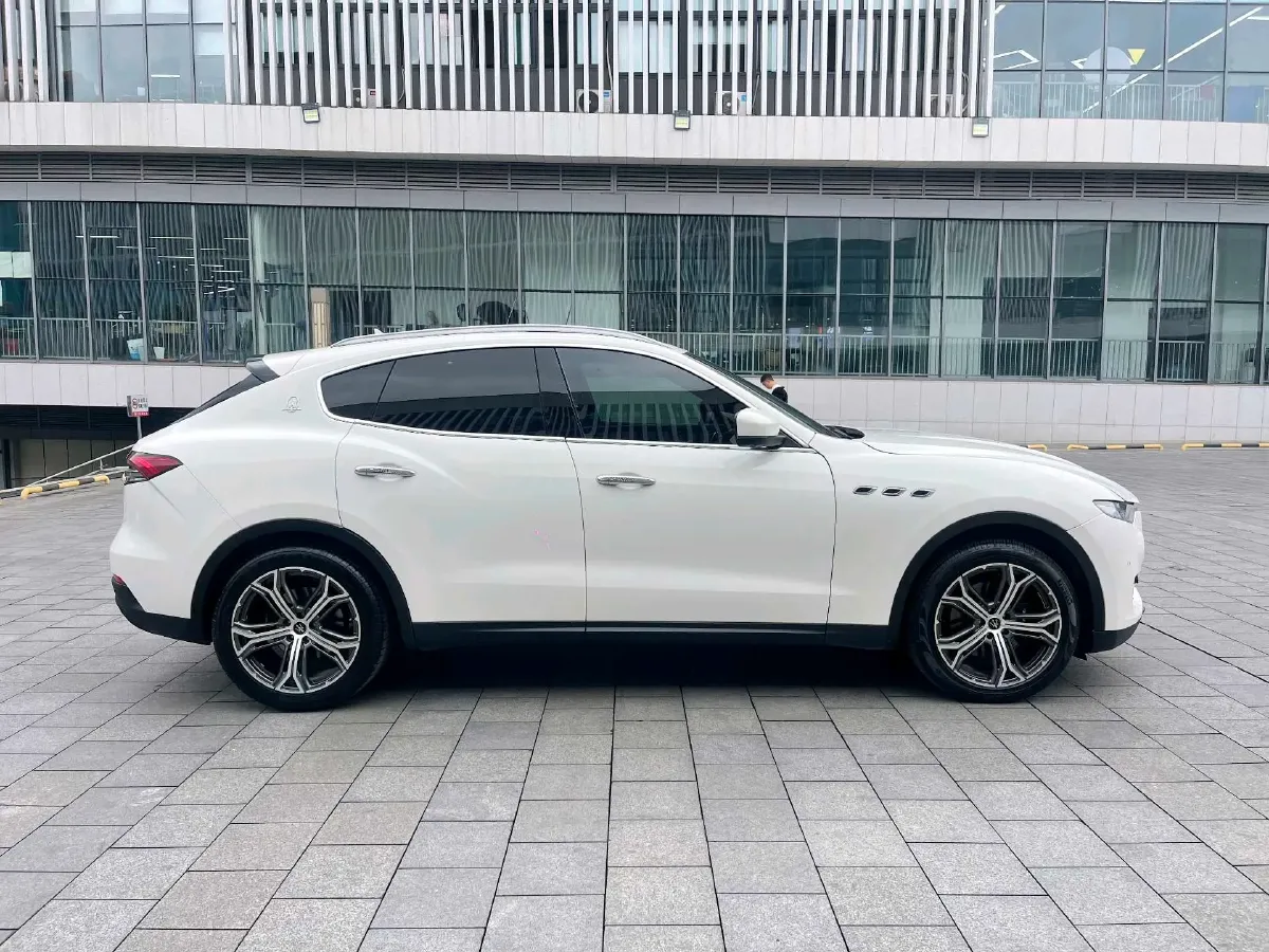 2021 Audi A8 3.0T 340HP V6 8AT,autocango,china used car exporter,china ev exporter,chinese used car exporter,chinese used ev exporter