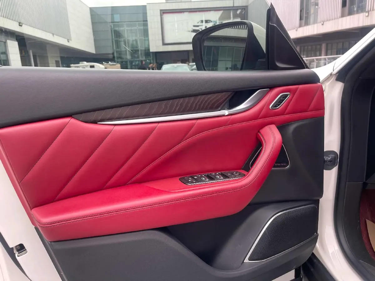 2021 Audi A8 3.0T 340HP V6 8AT,autocango,china used car exporter,china ev exporter,chinese used car exporter,chinese used ev exporter