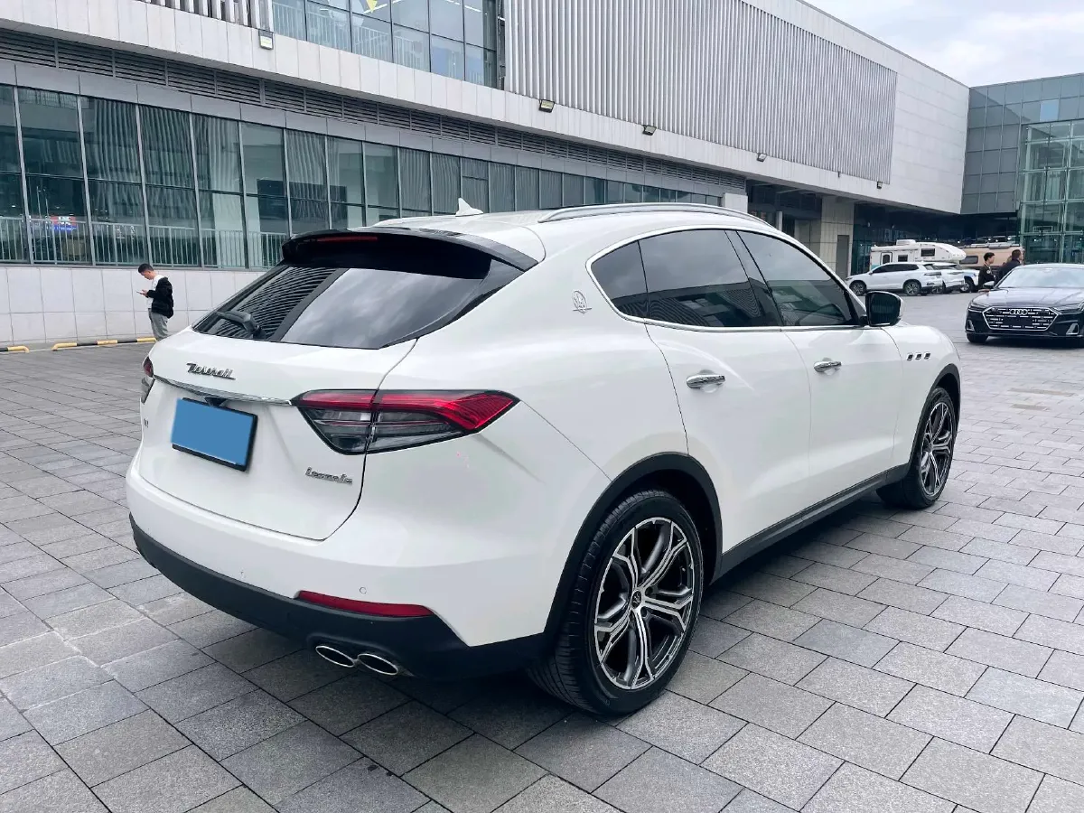 2021 Audi A8 3.0T 340HP V6 8AT,autocango,china used car exporter,china ev exporter,chinese used car exporter,chinese used ev exporter