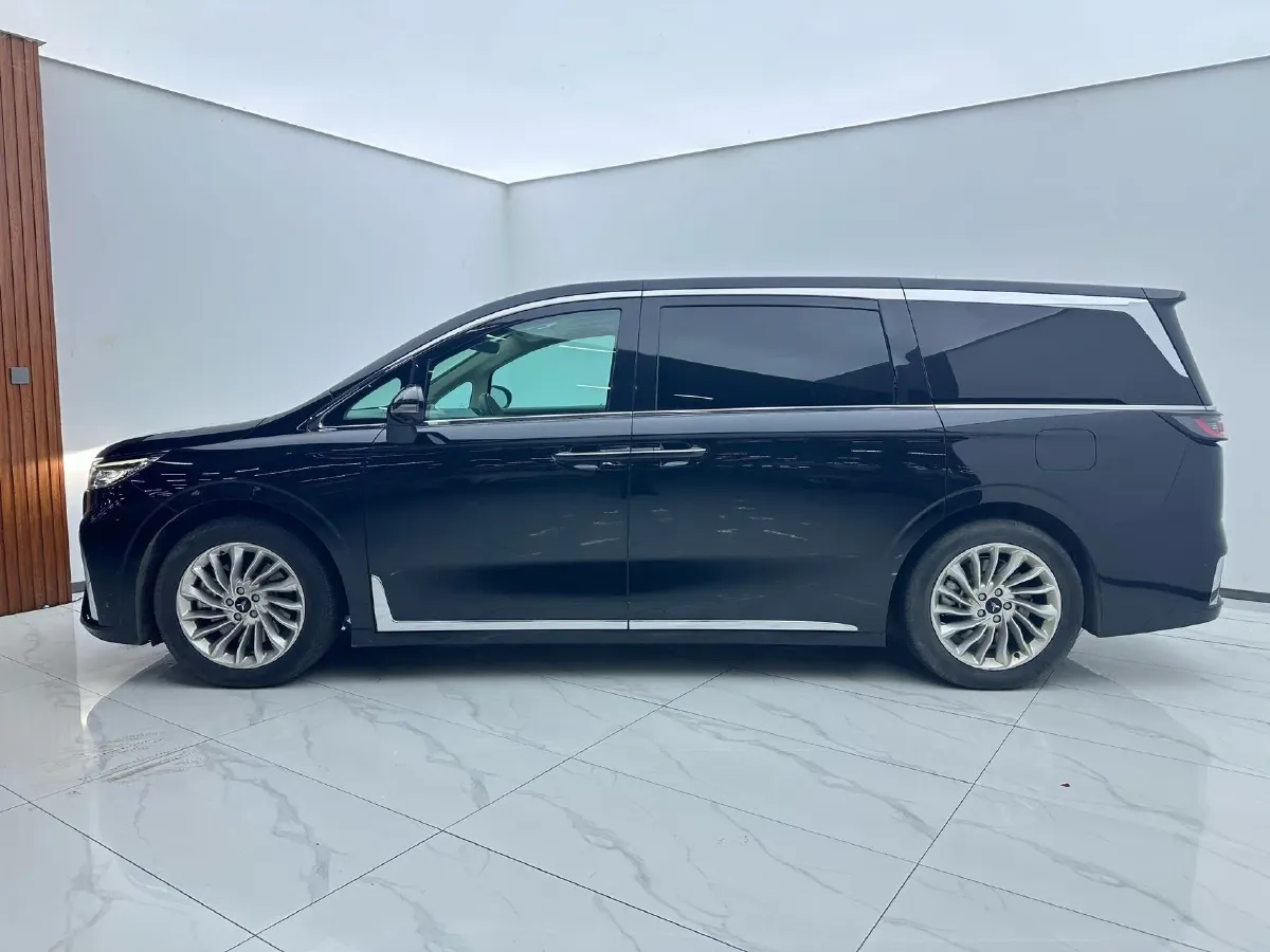 2022 Voyah Dream BEV 108.7KWH,autocango,china used car exporter,china ev exporter,chinese used car exporter,chinese used ev exporter