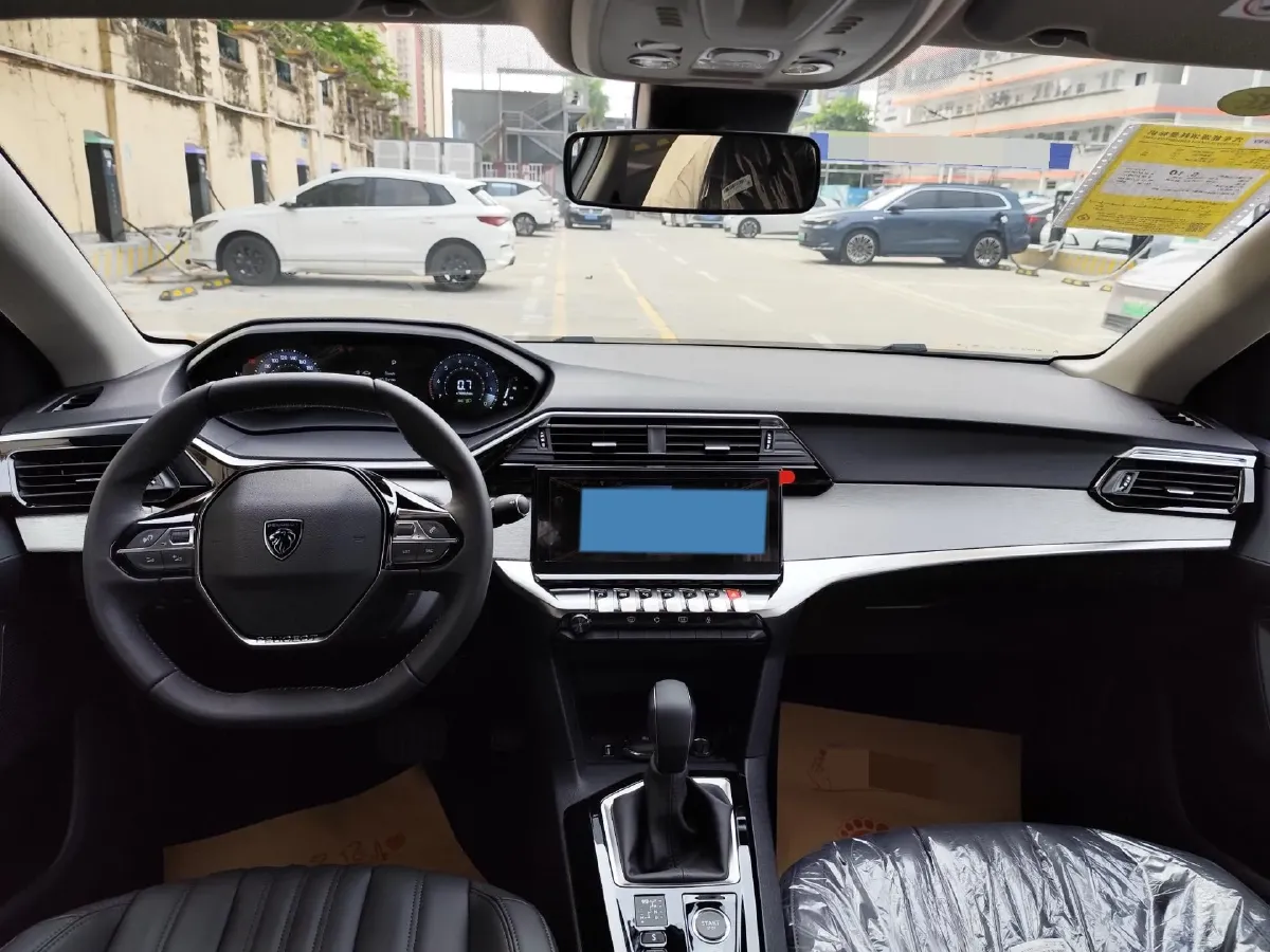 2024 Peugeot 408 1.5T 173HP L4 6AT,autocango,china used car exporter,china ev exporter,chinese used car exporter,chinese used ev exporter