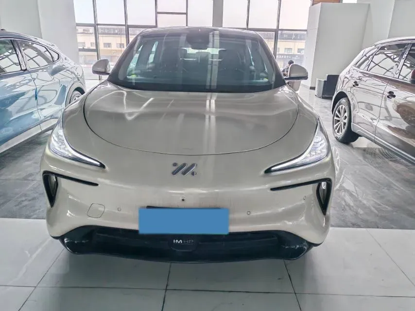 2023 IM LS6 BEV 71KWH,autocango,china used car exporter,china ev exporter,chinese used car exporter,chinese used ev exporter