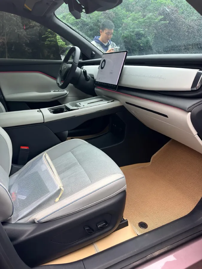 2024 Voyah ZhiYin BEV 77KWH,autocango,china used car exporter,china ev exporter,chinese used car exporter,chinese used ev exporter