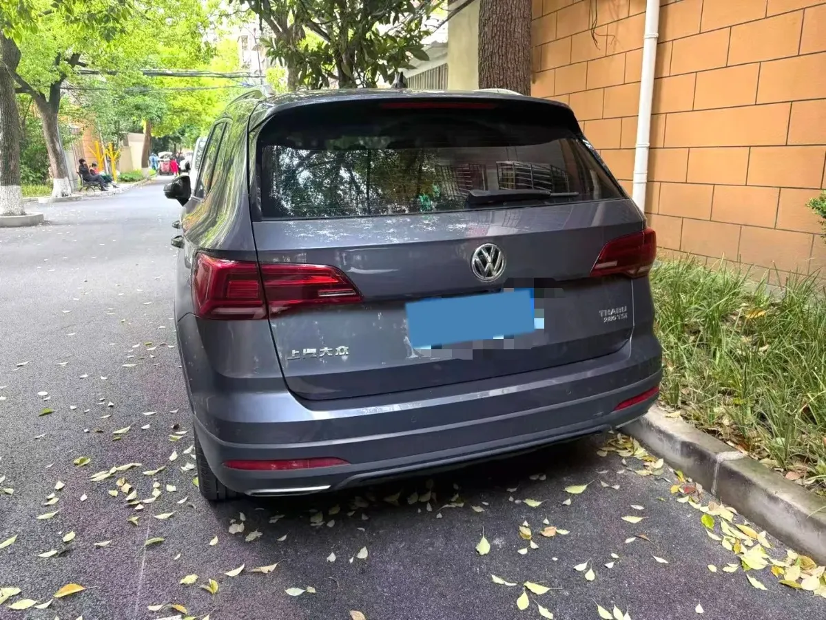 2019 MINI MINI 1.5T 102HP L3 7DCT,autocango,china used car exporter,china ev exporter,chinese used car exporter,chinese used ev exporter