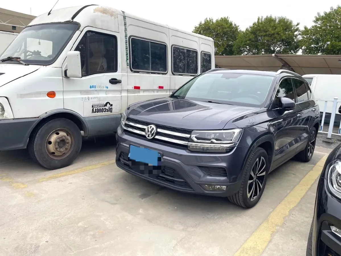 2019 MINI MINI 1.5T 102HP L3 7DCT,autocango,china used car exporter,china ev exporter,chinese used car exporter,chinese used ev exporter