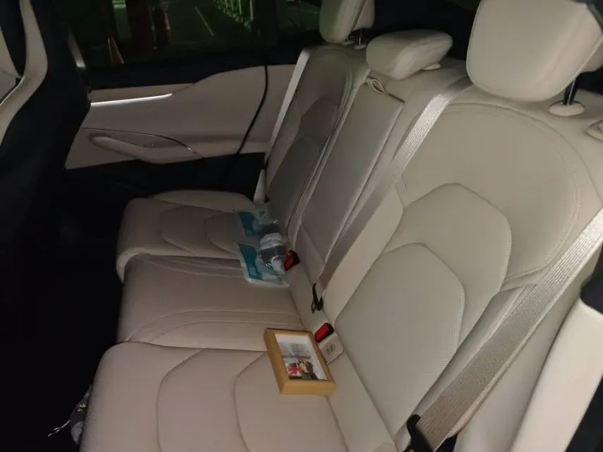 2024 MI SU7 BEV 94.3KWH,autocango,china used car exporter,china ev exporter,chinese used car exporter,chinese used ev exporter