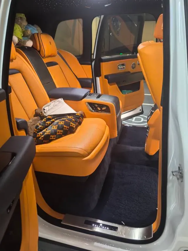 2024 Rolls-Royce Cullinan 6.7T 571HP V12 8AT,autocango,china used car exporter,china ev exporter,chinese used car exporter,chinese used ev exporter