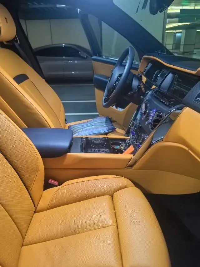 2024 Rolls-Royce Cullinan 6.7T 571HP V12 8AT,autocango,china used car exporter,china ev exporter,chinese used car exporter,chinese used ev exporter