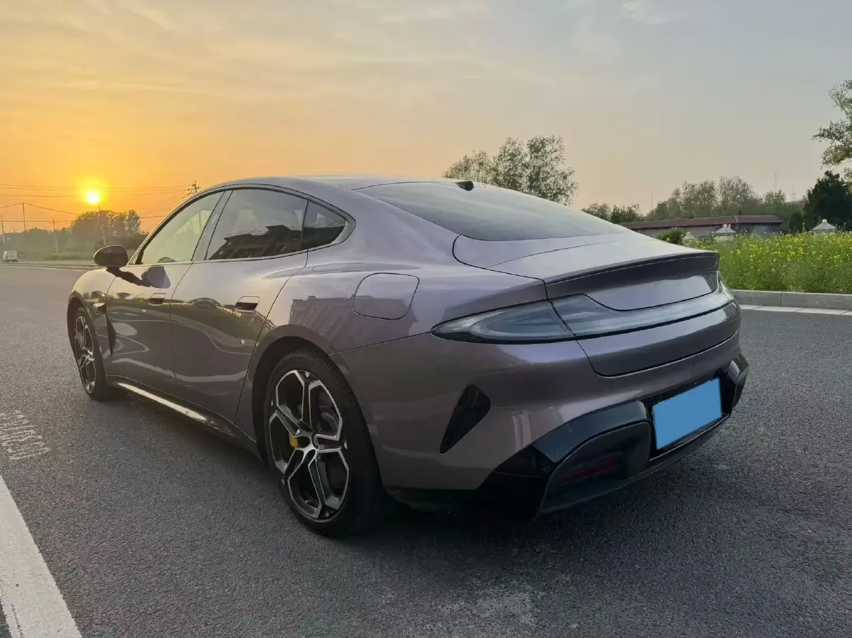 2024 MI SU7 BEV 73.6KWH,autocango,china used car exporter,china ev exporter,chinese used car exporter,chinese used ev exporter