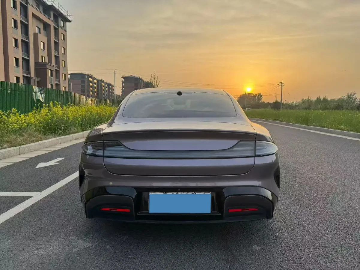 2024 MI SU7 BEV 73.6KWH,autocango,china used car exporter,china ev exporter,chinese used car exporter,chinese used ev exporter