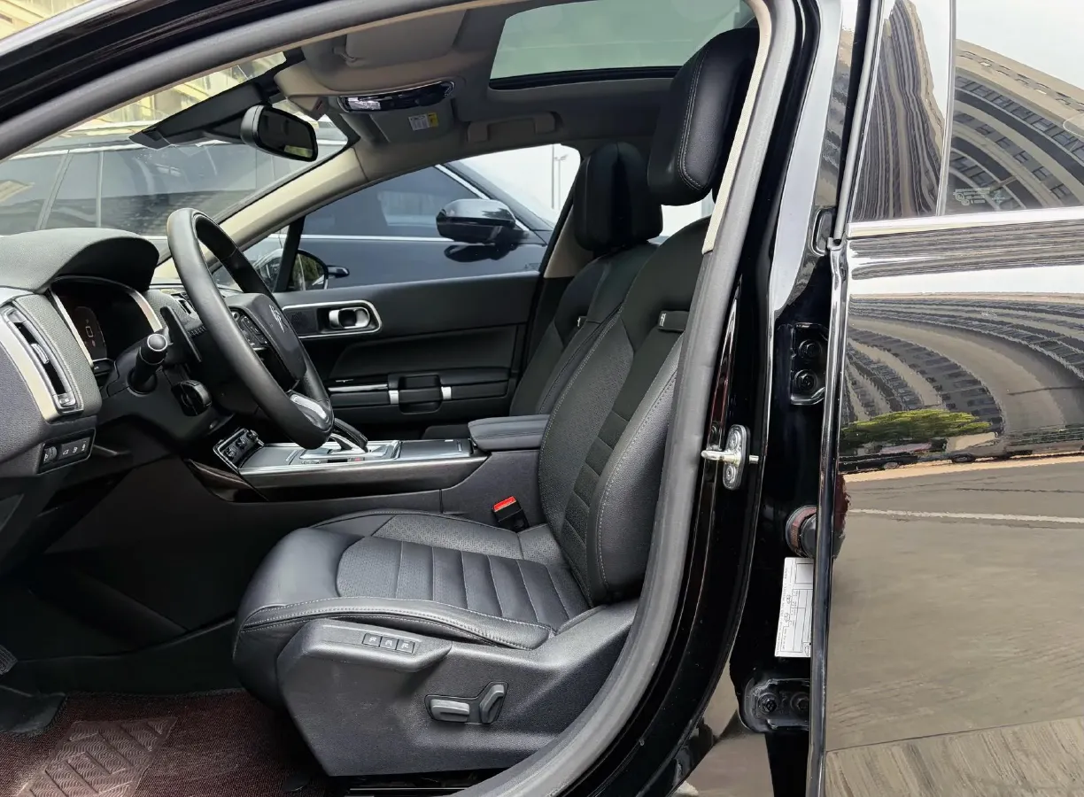 2020 Citroen C6 1.8T 211HP L4 8AT,autocango,china used car exporter,china ev exporter,chinese used car exporter,chinese used ev exporter