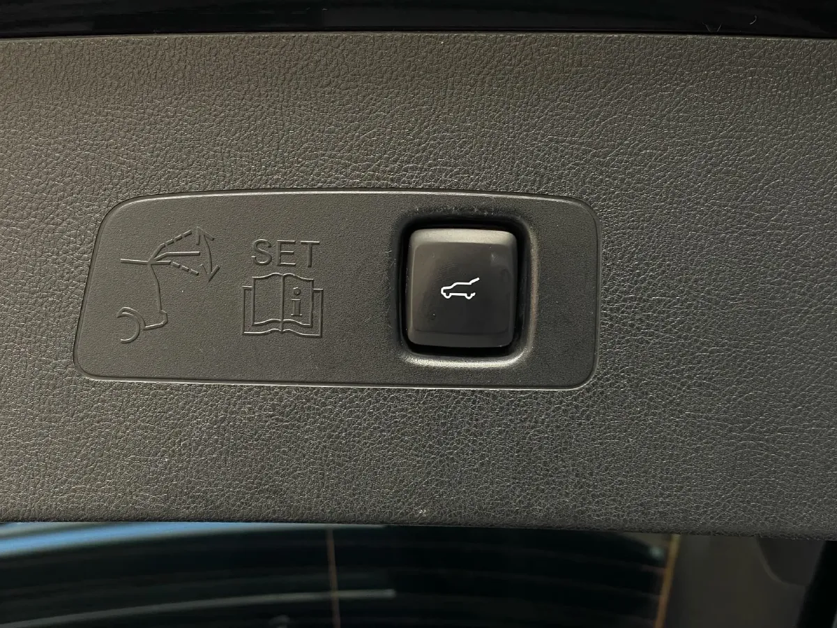 2020 Lexus CT 1.8L 99HP L4 E-CVT Hybrid,autocango,china used car exporter,china ev exporter,chinese used car exporter,chinese used ev exporter