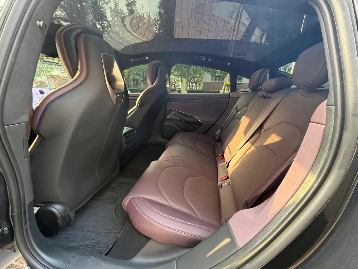 2024 MI SU7 BEV 101KWH,autocango,china used car exporter,china ev exporter,chinese used car exporter,chinese used ev exporter