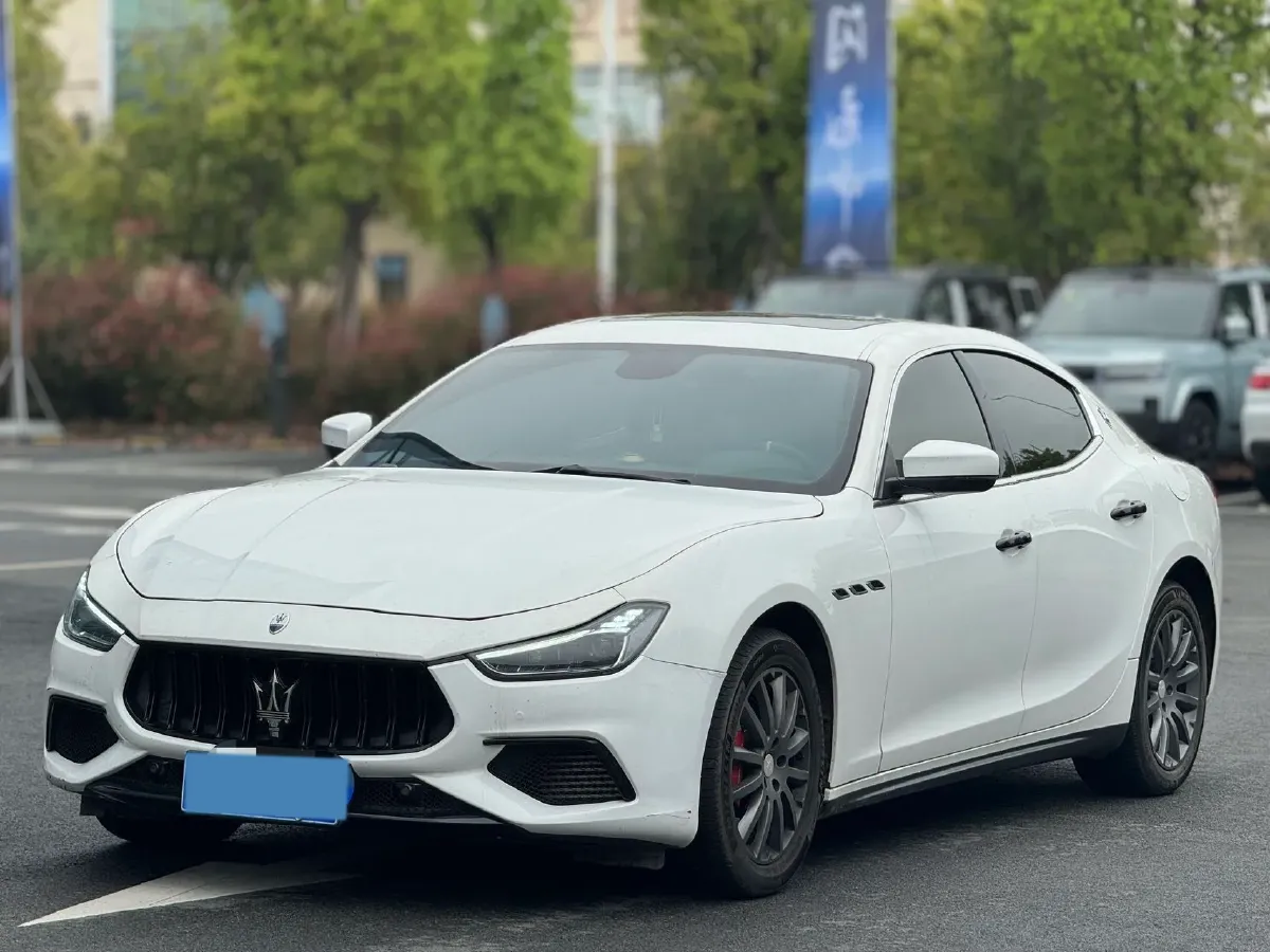 2019 Maserati Ghibli 3.0T 350HP V6 8AT,autocango,china used car exporter,china ev exporter,chinese used car exporter,chinese used ev exporter