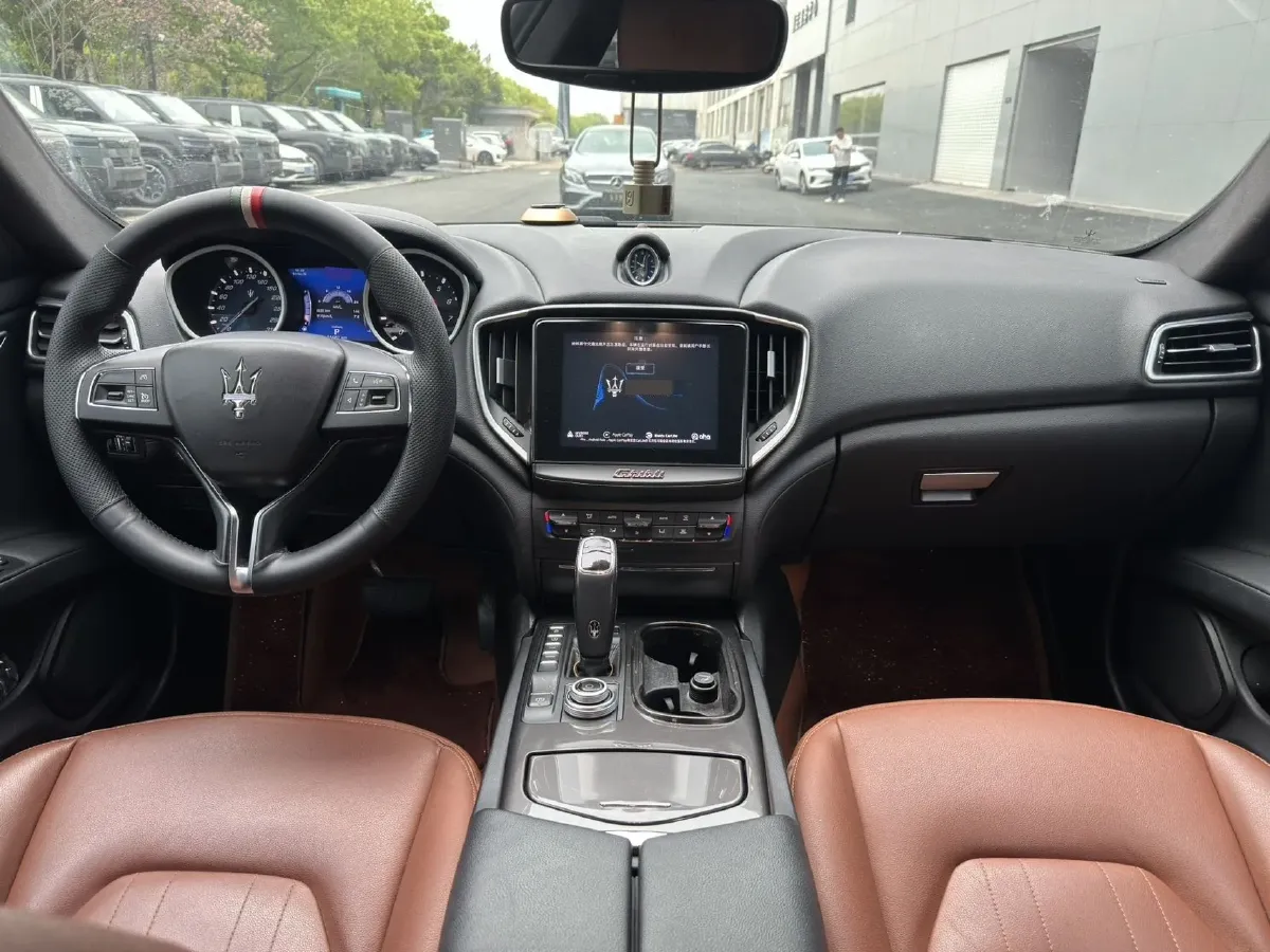 2019 Maserati Ghibli 3.0T 350HP V6 8AT,autocango,china used car exporter,china ev exporter,chinese used car exporter,chinese used ev exporter