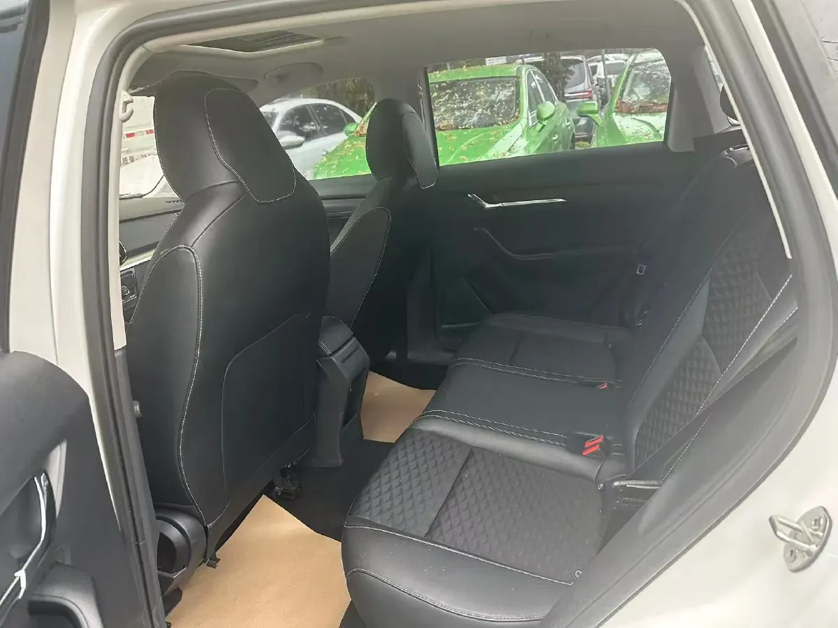 2023 Skoda Kamiq 1.5L 112HP L4 6AT,autocango,china used car exporter,china ev exporter,chinese used car exporter,chinese used ev exporter