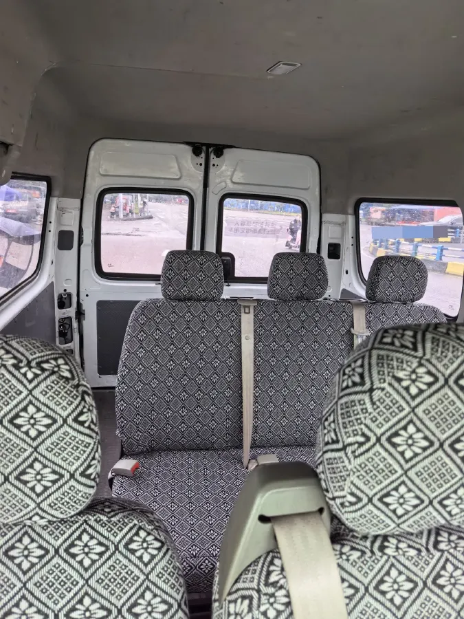 2013 MAXUS XinTu V80 2.5T 136HP L4 5MT,autocango,china used car exporter,china ev exporter,chinese used car exporter,chinese used ev exporter