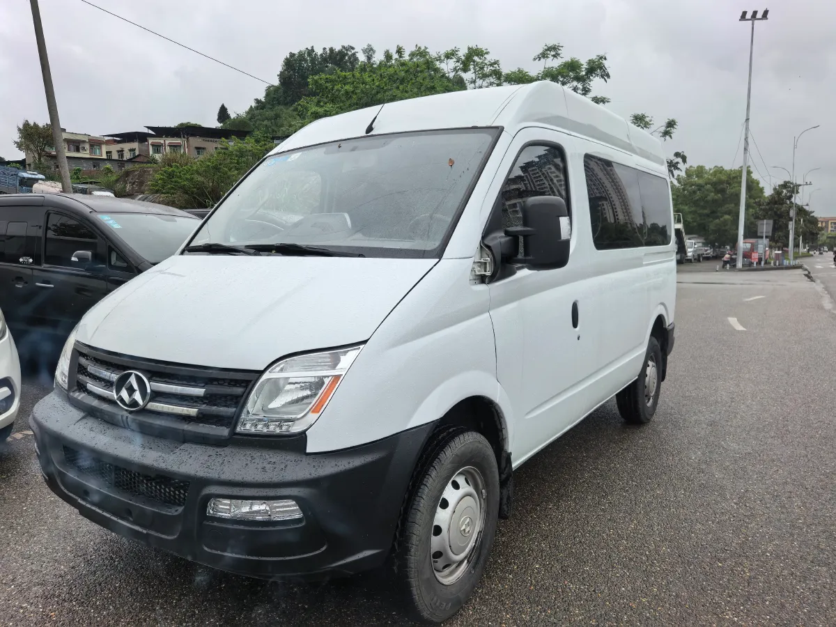 2013 MAXUS XinTu V80 2.5T 136HP L4 5MT,autocango,china used car exporter,china ev exporter,chinese used car exporter,chinese used ev exporter