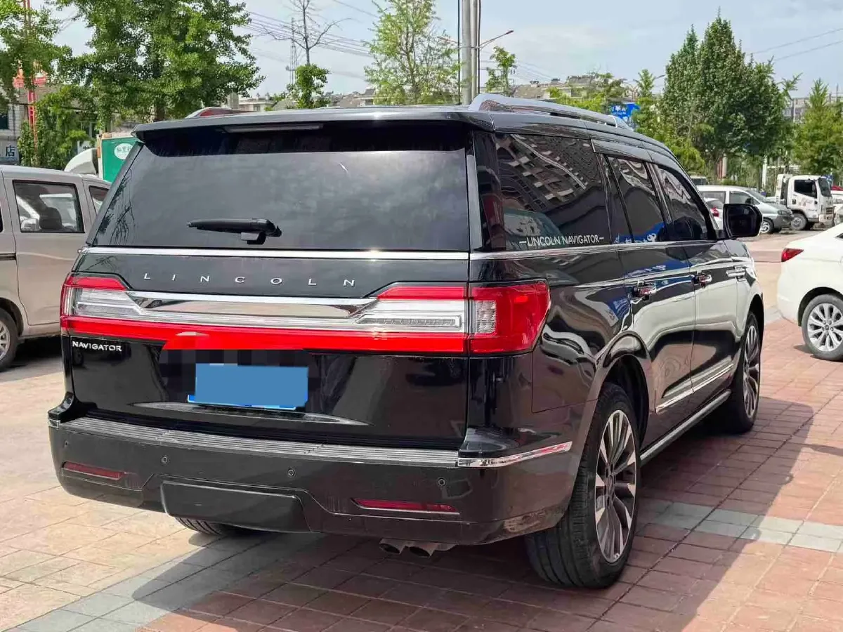 2019 Lincoln Navigator 3.5T 388HP V6 10AT,autocango,china used car exporter,china ev exporter,chinese used car exporter,chinese used ev exporter