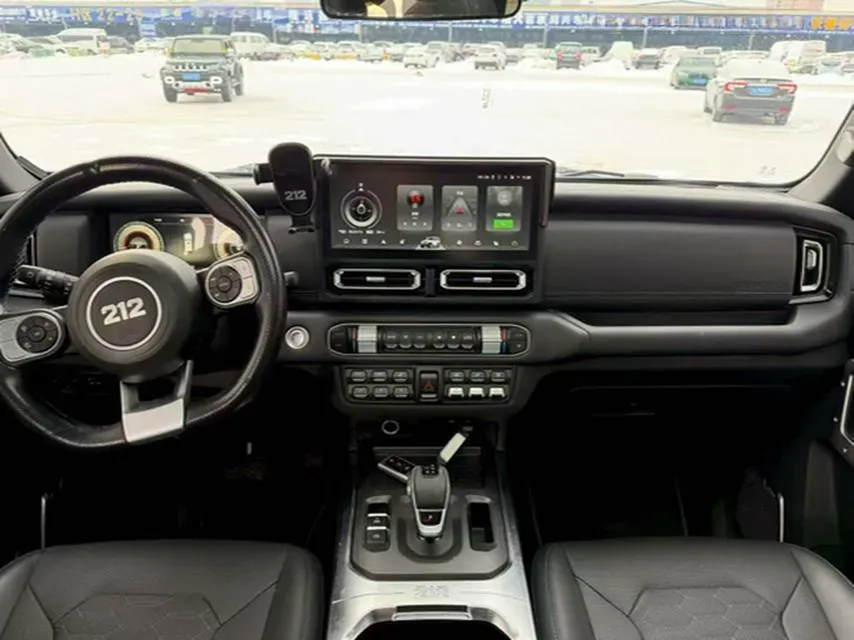 2024 212 212 T01 2.0T 252HP L4 8AT,autocango,china used car exporter,china ev exporter,chinese used car exporter,chinese used ev exporter