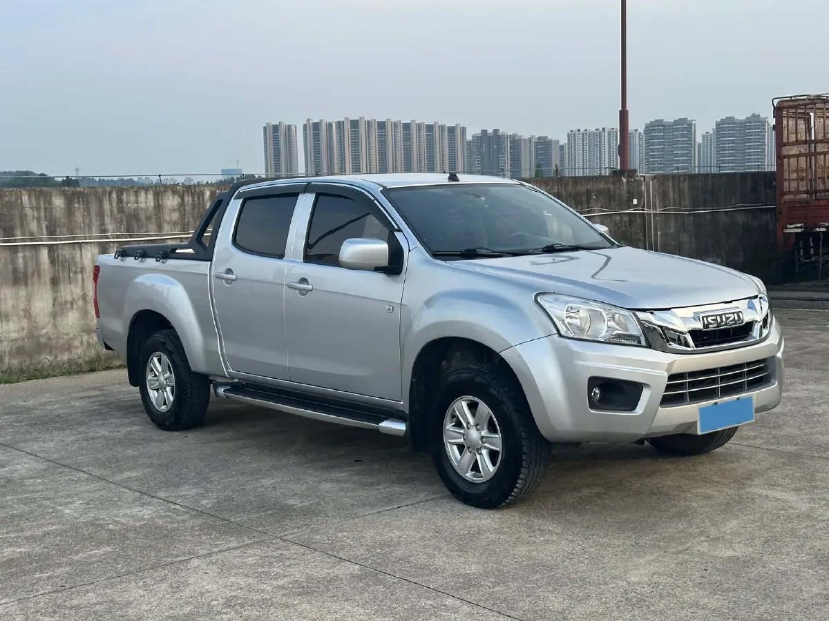 2018 Isuzu RE-MAX Jim 2.8T 116HP L4 5MT,autocango,china used car exporter,china ev exporter,chinese used car exporter,chinese used ev exporter