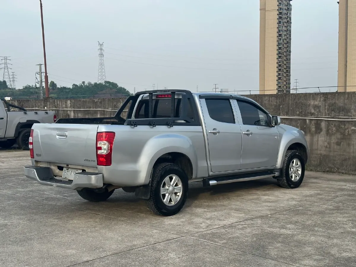 2018 Isuzu RE-MAX Jim 2.8T 116HP L4 5MT,autocango,china used car exporter,china ev exporter,chinese used car exporter,chinese used ev exporter