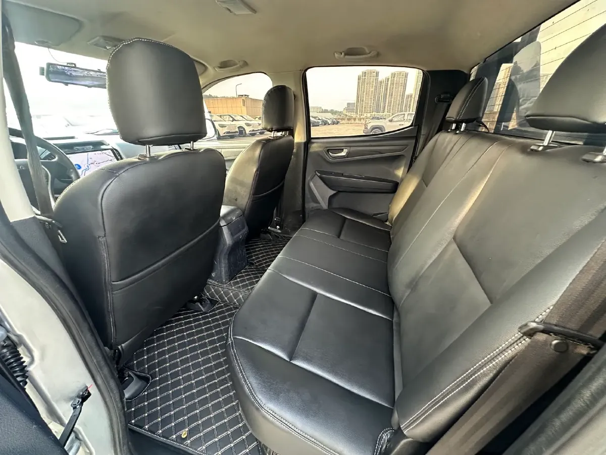 2018 Isuzu RE-MAX Jim 2.8T 116HP L4 5MT,autocango,china used car exporter,china ev exporter,chinese used car exporter,chinese used ev exporter