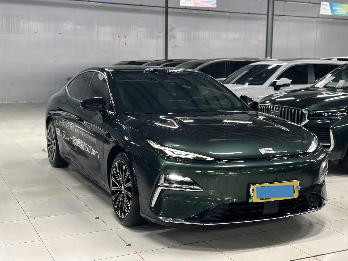 2025 Geely Galaxy Starshine 8 1.5T 163HP L4 3DHT PHEV 27.69KWH,autocango,china used car exporter,china ev exporter,chinese used car exporter,chinese used ev exporter