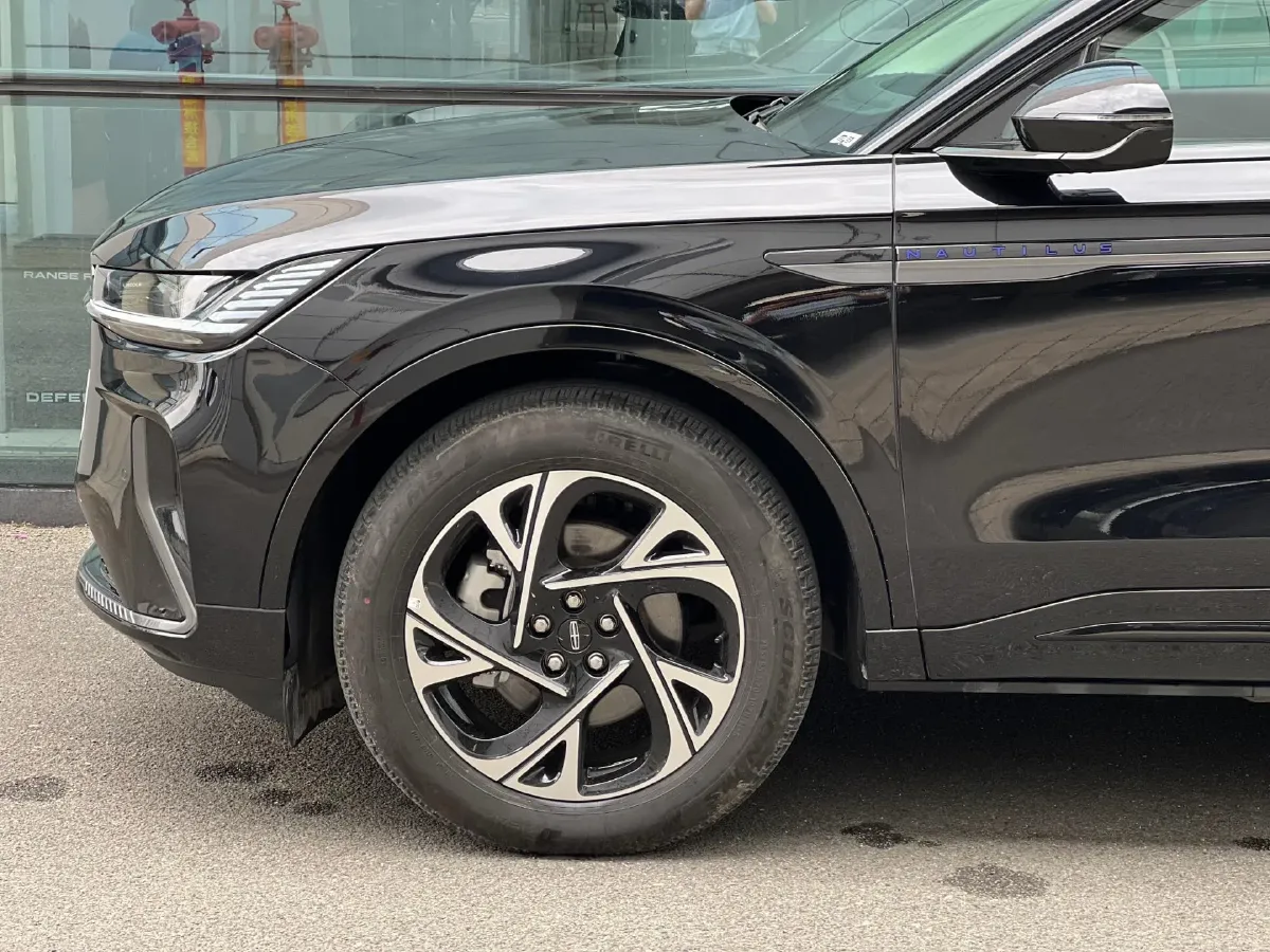 2025 Lincoln Nautilus 2.0T 282HP L4 E-CVT Hybrid,autocango,china used car exporter,china ev exporter,chinese used car exporter,chinese used ev exporter