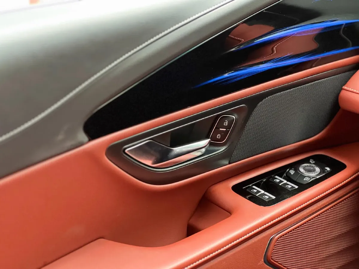 2025 Lincoln Nautilus 2.0T 282HP L4 E-CVT Hybrid,autocango,china used car exporter,china ev exporter,chinese used car exporter,chinese used ev exporter