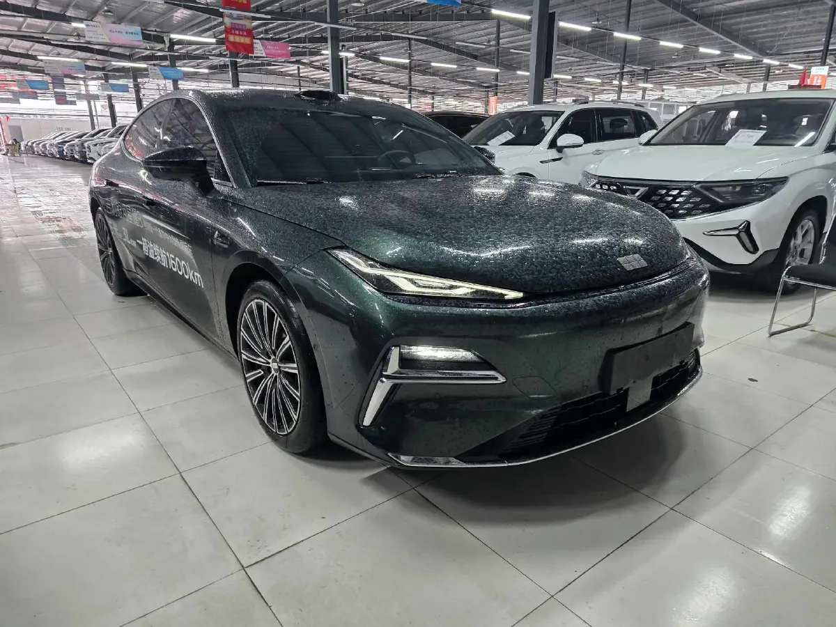 2025 Geely Galaxy Starshine 8 1.5T 163HP L4 3DHT PHEV 27.69KWH,autocango,china used car exporter,china ev exporter,chinese used car exporter,chinese used ev exporter